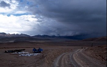 Bad weather comming in after crossing a some 5300 meters pass